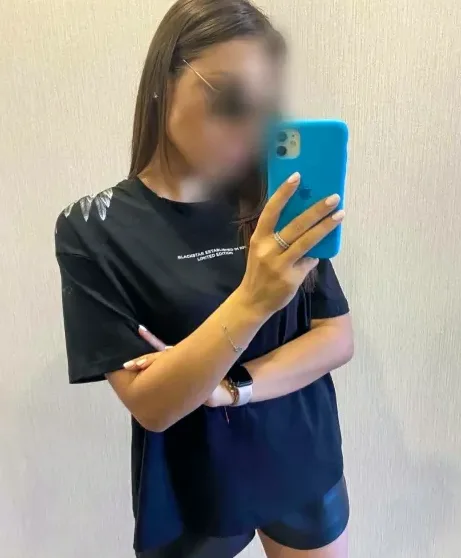 Anna, 27