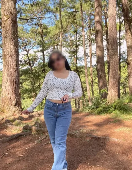 Anne, 28