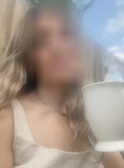Aya, 37