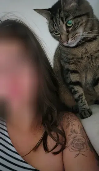 Bianca, 28