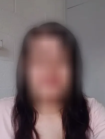Charlotte, 33