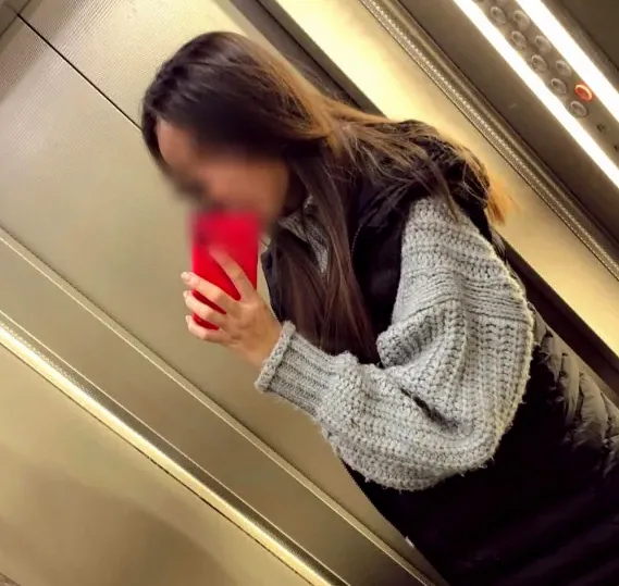 Emilia, 31