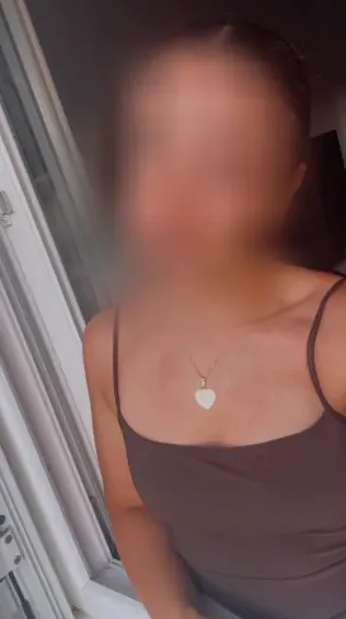 Ida, 25