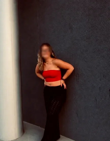 Ivana, 18