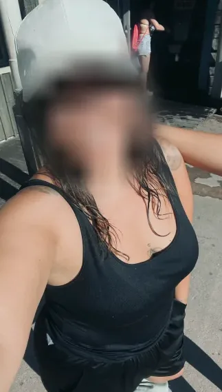 Mariam, 34