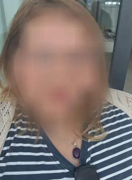 Nour, 23