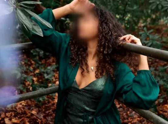 Rosa, 36