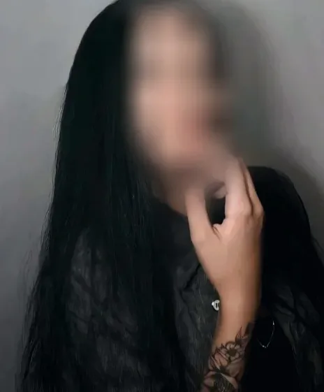 Sofie, 25