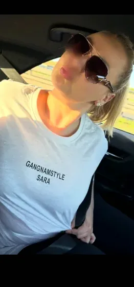 Thea, 32